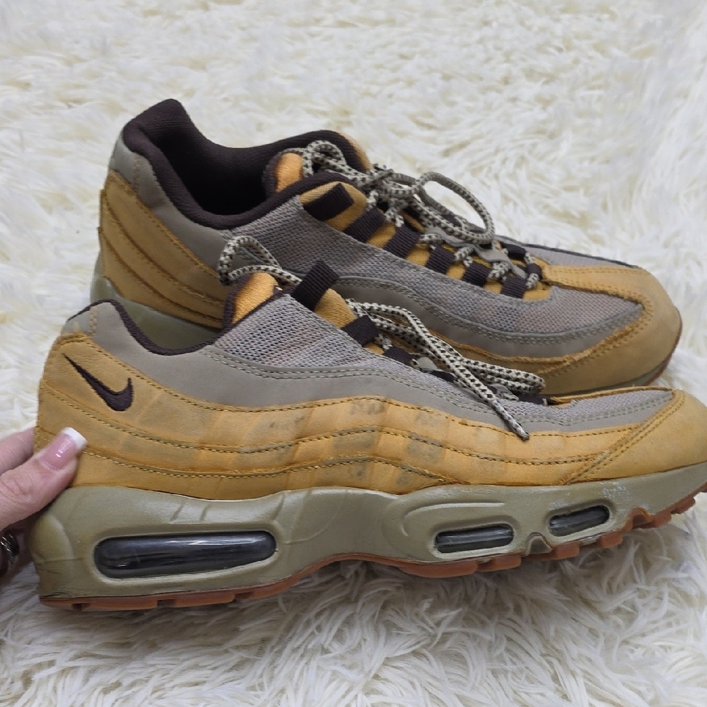 Nike Air Men's Sneakers in Tan and Gray Suede-Mesh - Picture 4 of 8